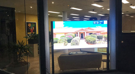 Display a LED per Poster ad alta luminosità 5000nits per la finestra del negozio al dettaglio in Australia