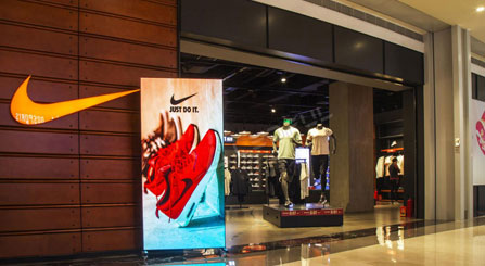 Poster LED per Nike